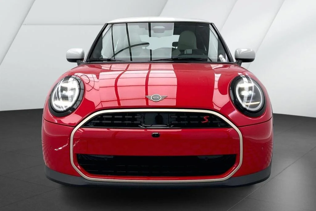 2025 MINI Hardtop 2 Door S - Photo 2