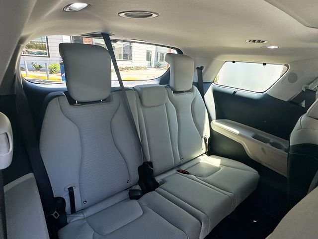 New 2026 White Kia SX Prestige image 29