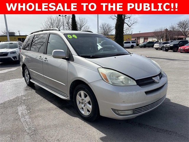 2004 Toyota Sienna XLE