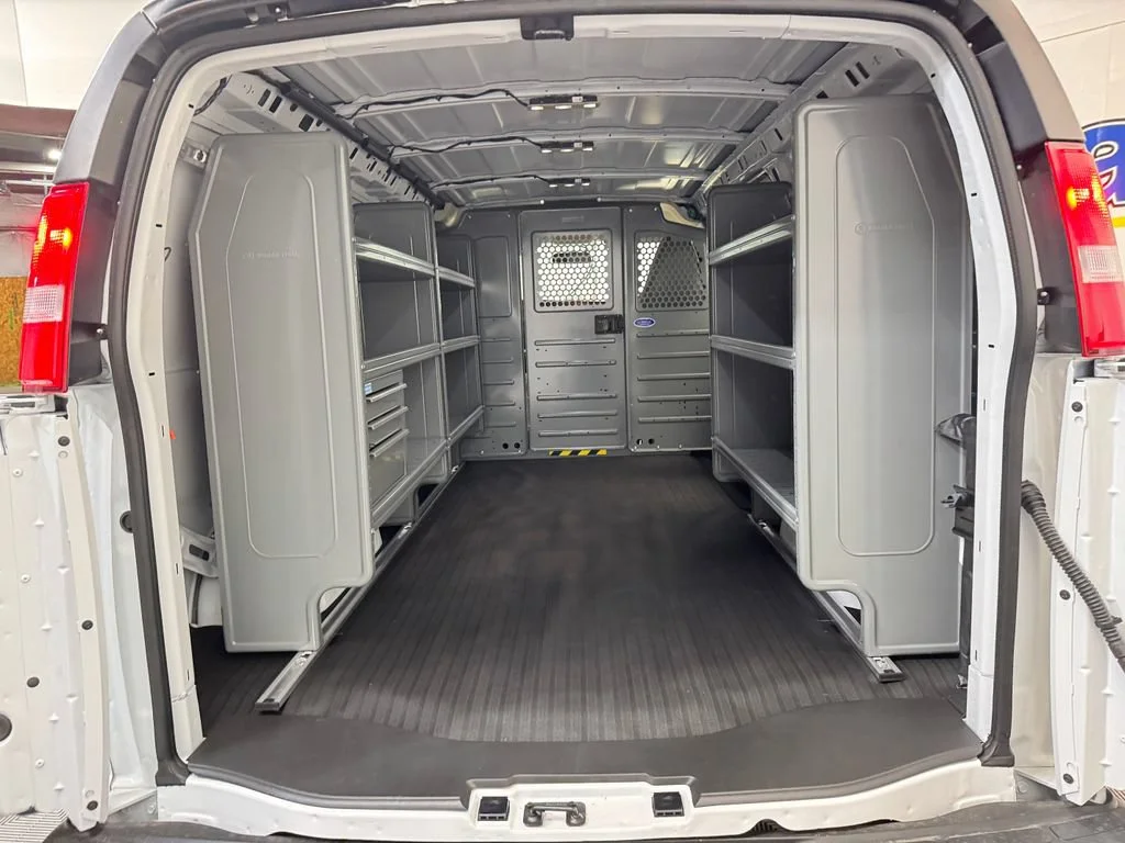 New 2026 Summit White GMC Work Van image 7