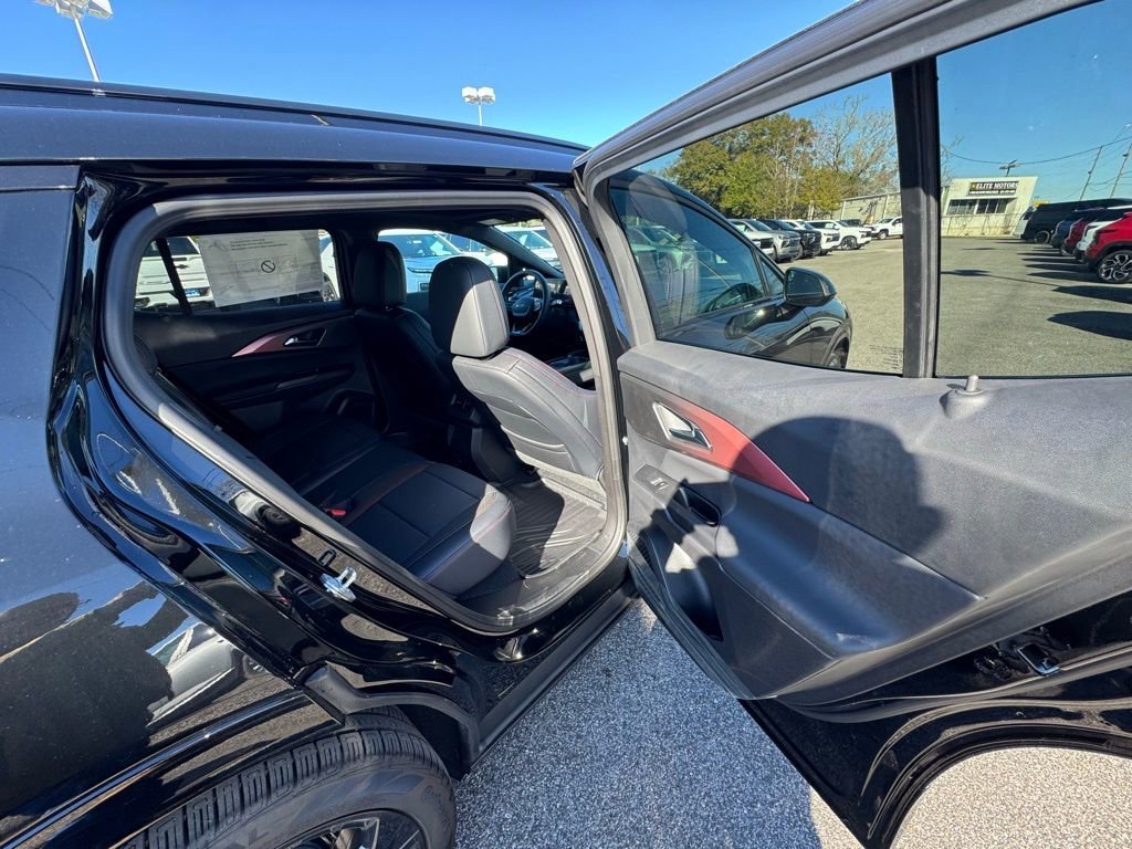 2026 Chevrolet Equinox EV RS - Photo 22