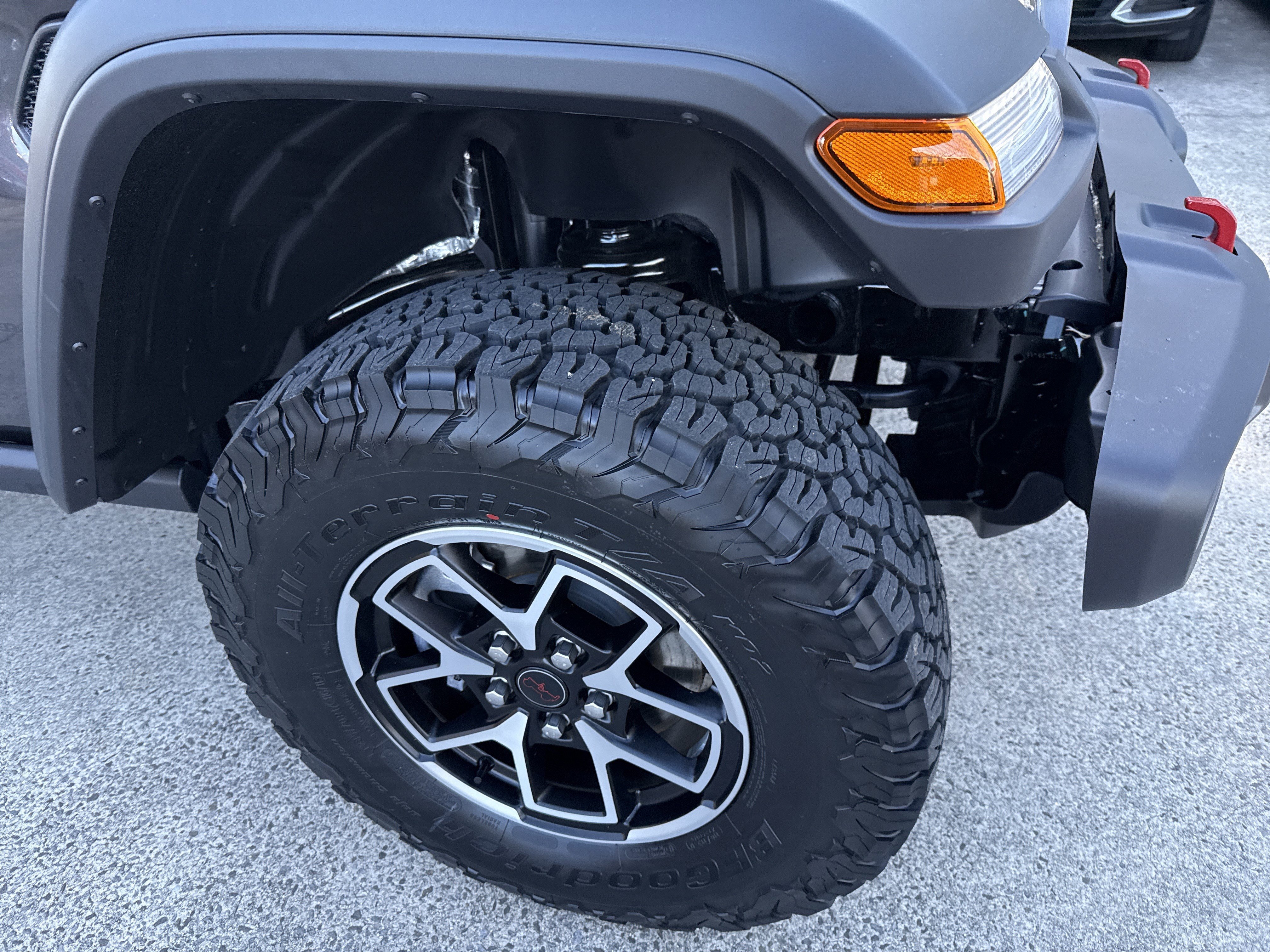New 2026 Granite Crystal Metallic Clearcoat Jeep  image 15