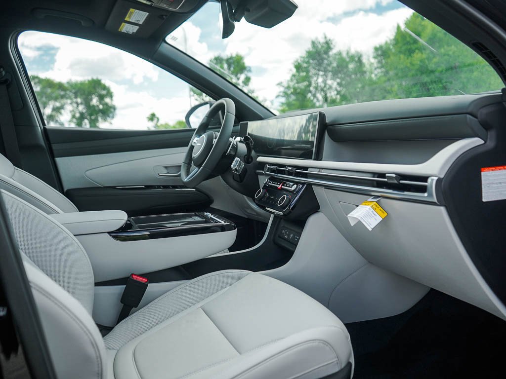 2026 Hyundai Tucson Limited - Photo 11