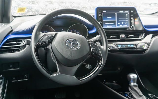 Used 2022 Red Toyota XLE image 30
