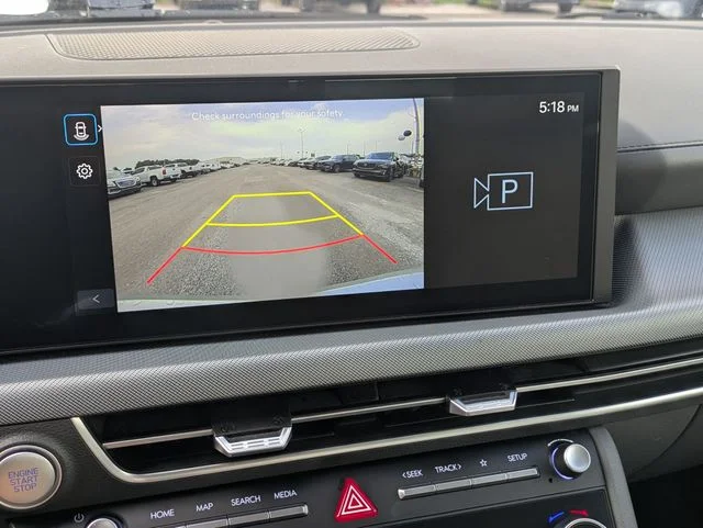 Used 2025 Silver Hyundai SEL image 19