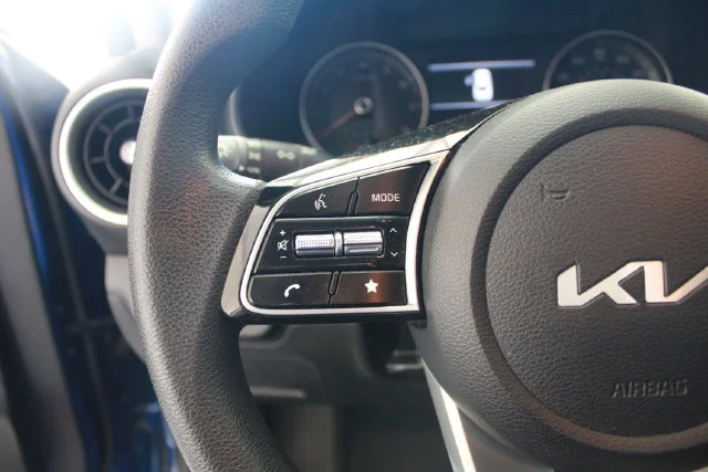 Used 2023 Blue Kia LXS image 13