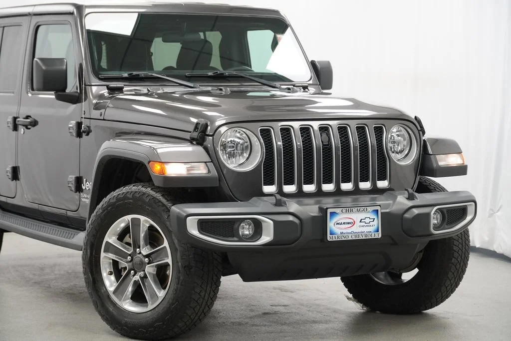Used 2020 Gray Jeep Sahara 4x4 image 9