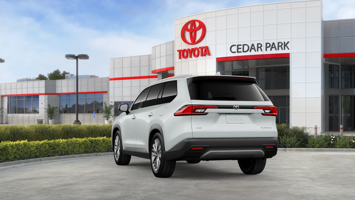 New 2026 Wind Chill Pearl Toyota Platinum image 7