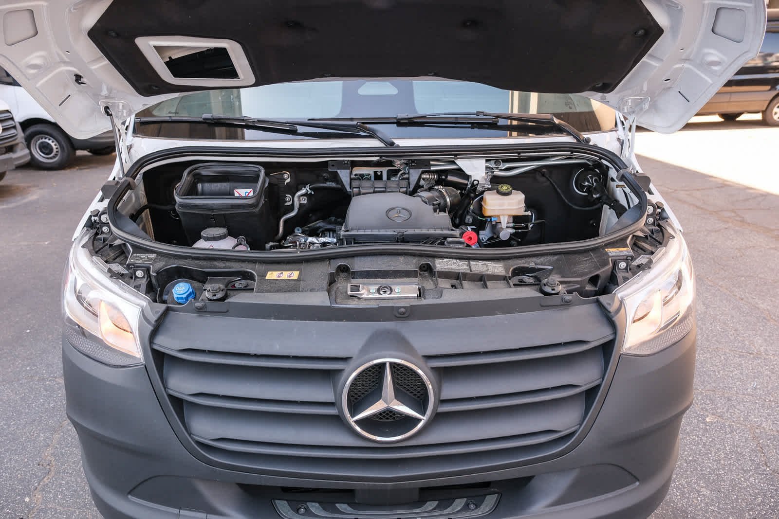 New 2026 Arctic+White Mercedes-Benz Cargo 144 WB  RWD 2.0L 4-Cylinder image 30