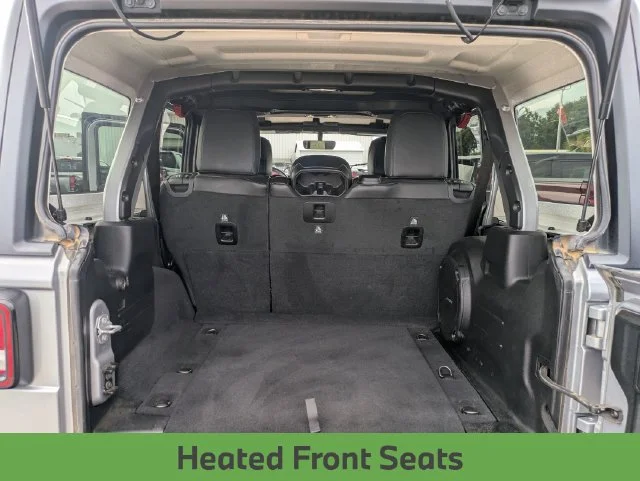 Used 2019 Silver Jeep Unlimited Rubicon image 26