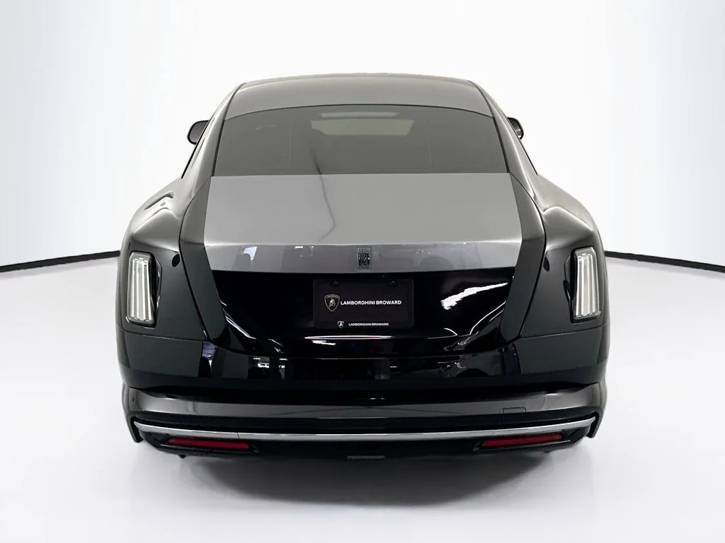 Used 2024 Black Rolls-Royce  image 6