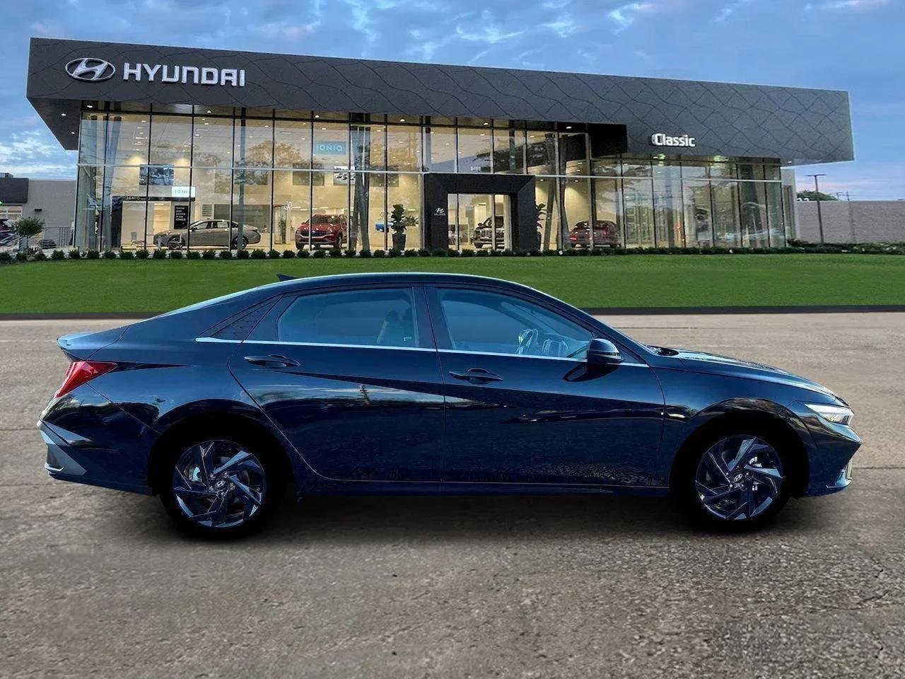 New 2026 Abyss Black Pearl Hyundai SEL Sport Premium image 9