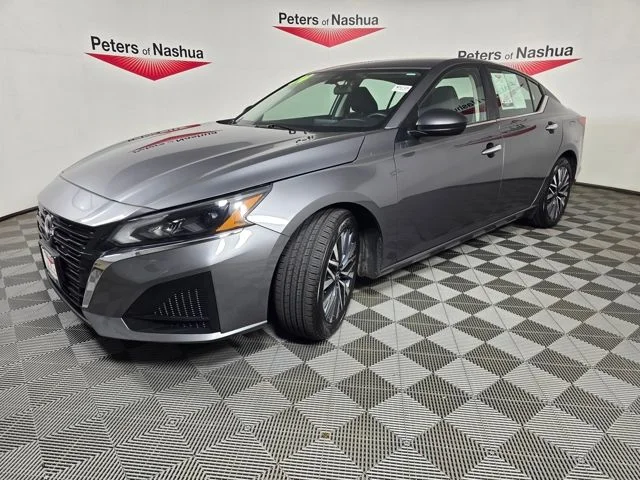 Used 2024 Gray Nissan 2.5 SV image 10