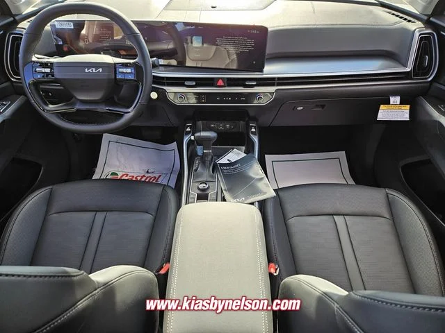 2026 Kia Sorento EX - Photo 9