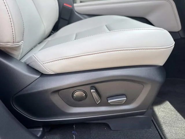 New 2026 Carbonized Gray Metallic Ford Active image 28