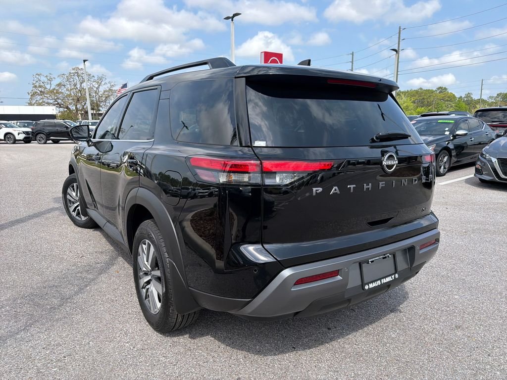 New 2026 Nissan Pathfinder SL 4D Sport Utility