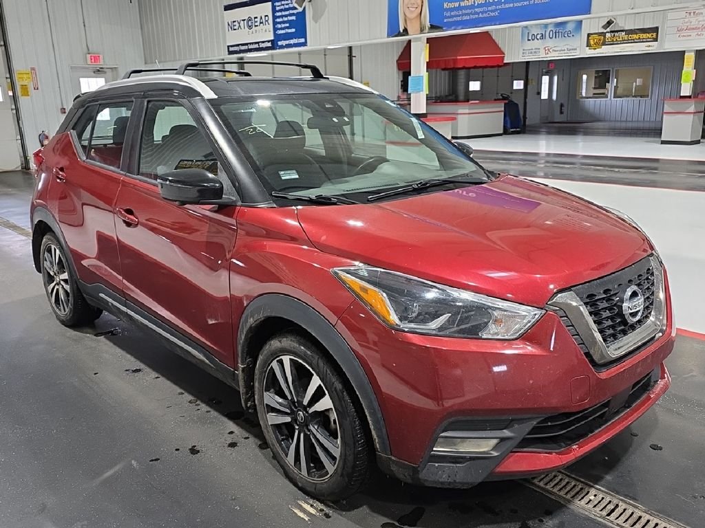Used 2020 Red Nissan SR image 2