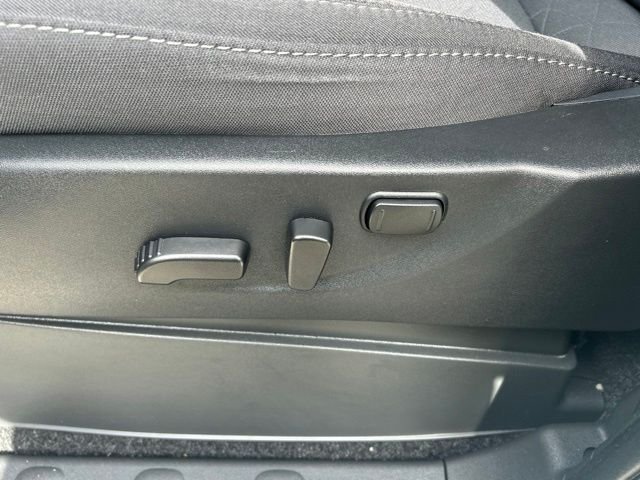 Used 2025 White Nissan SV image 17