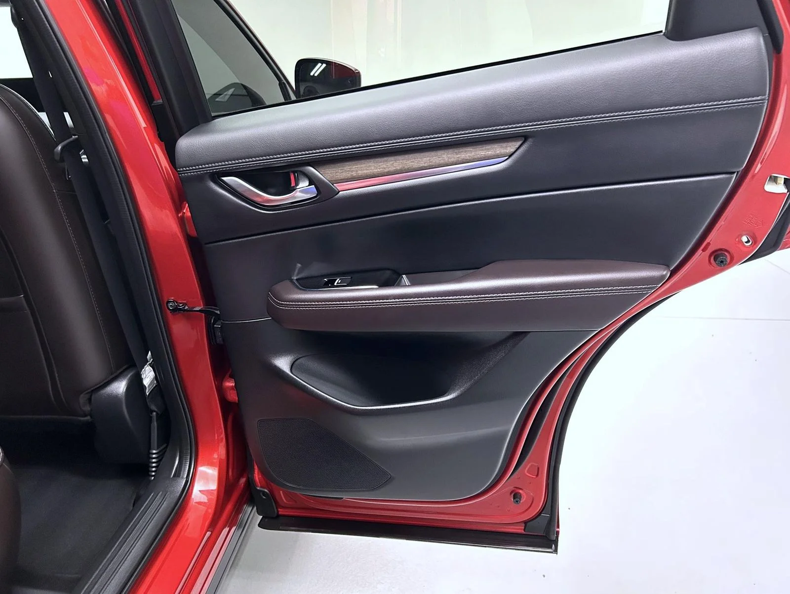 Certified Used 2024 Red Mazda 2.5 Turbo Signature image 17