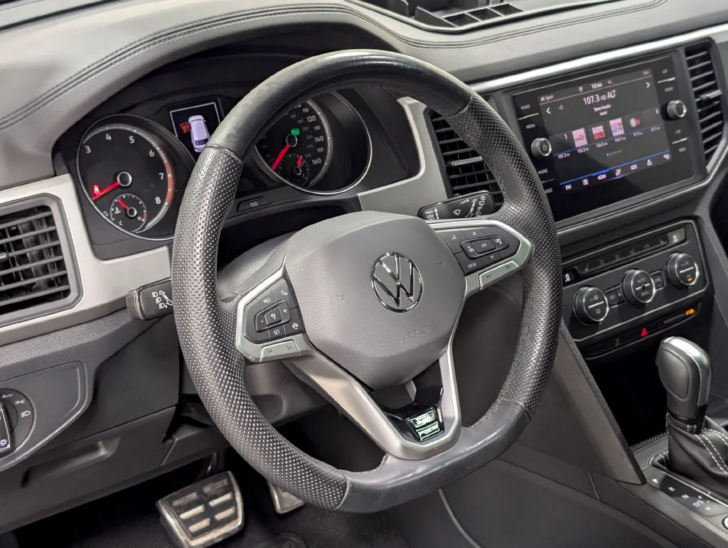 Certified Used 2021 Pure Gray Volkswagen 3.6L V6 SE w/Technology R-Line image 9