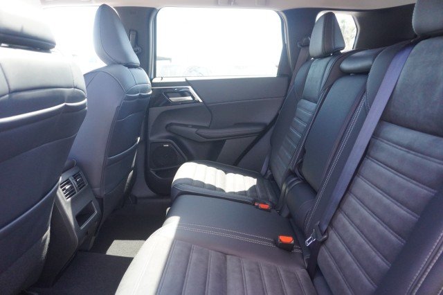 2025 Mitsubishi Outlander Trail Edition - Photo 37