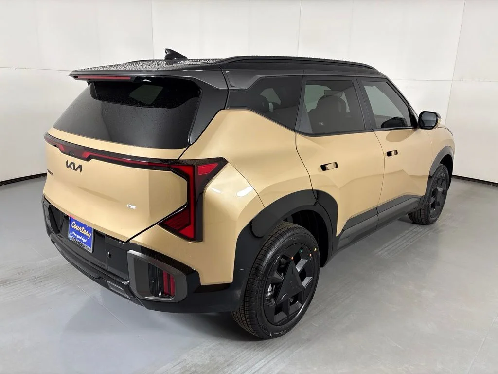 New 2027 Terrain Brown Kia X-Line S image 8