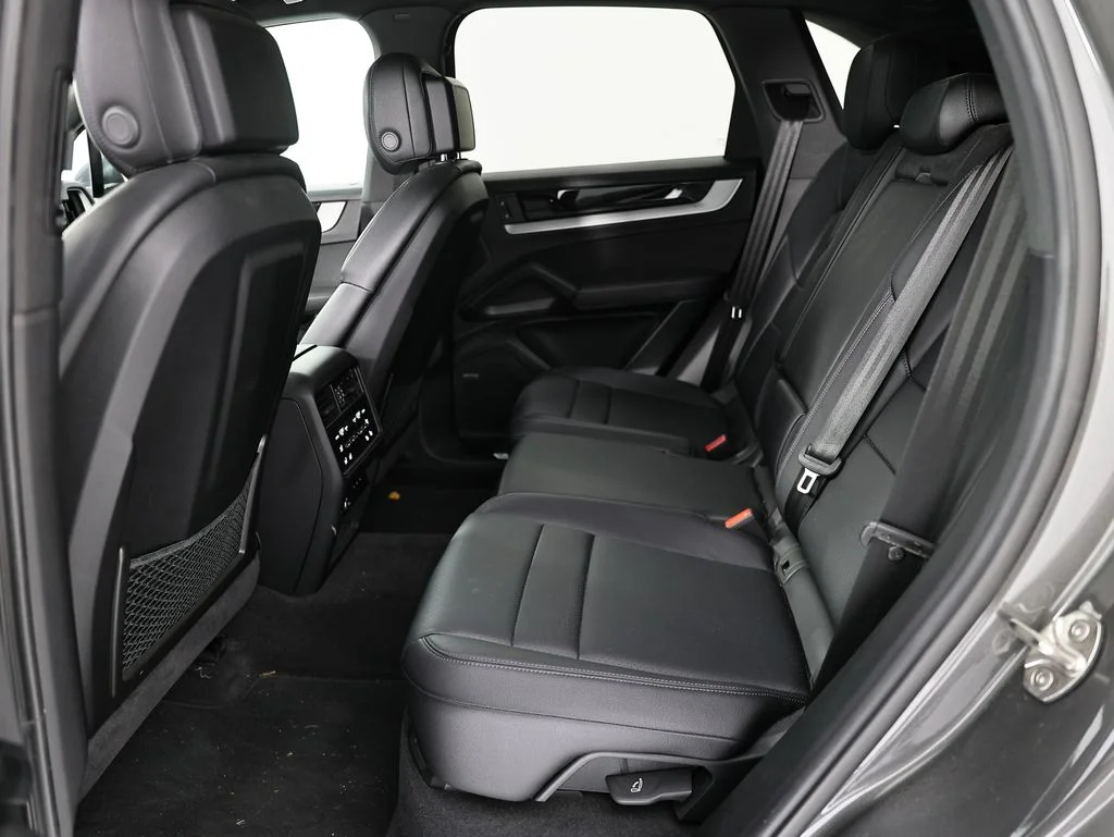 Used 2024 Gray Porsche  image 27