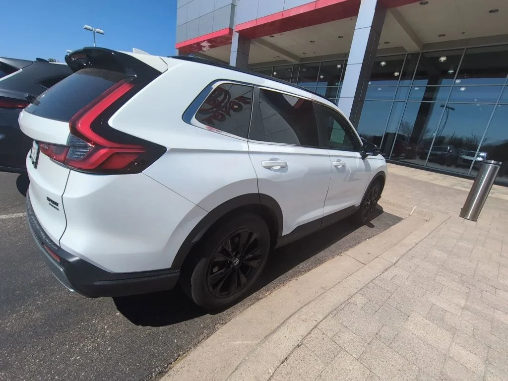 Used 2023 White Honda Sport Touring image 6