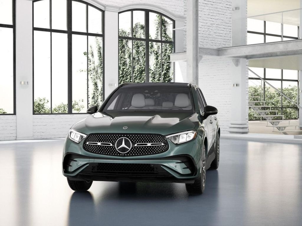 New 2026 Verde Silver Metallic Mercedes-Benz GLC 300 4MATIC® image 42