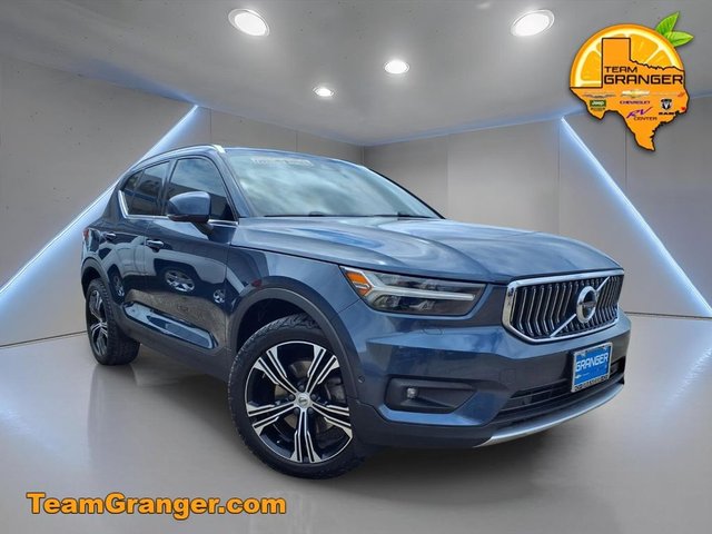 Pre-Owned 2022 Volvo XC40 T5 Inscription