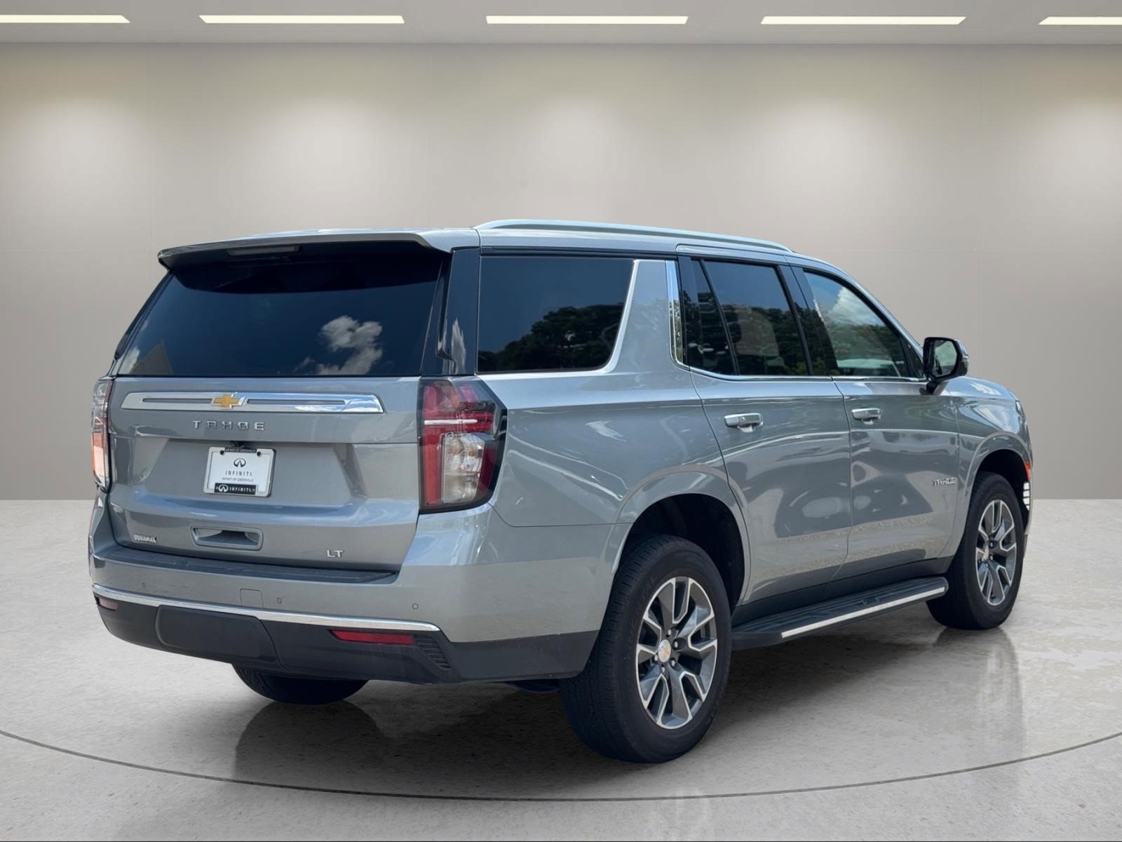 Used 2024 Sterling Gray Metallic Chevrolet LT image 5