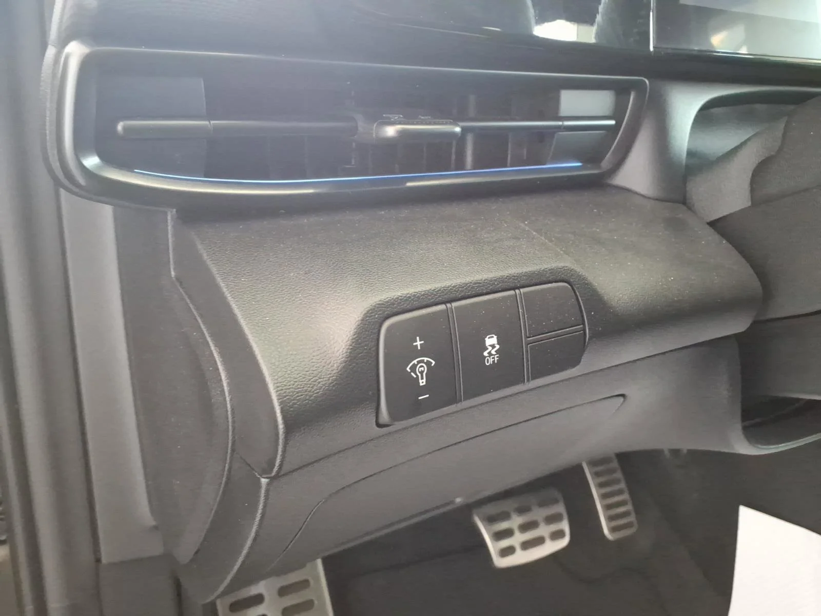 Used 2025 Abyss Black Hyundai Base image 21