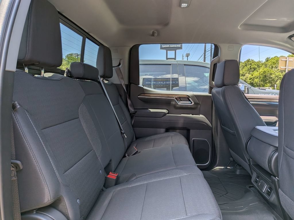 2025 Chevrolet Silverado 1500 LT - Photo 29