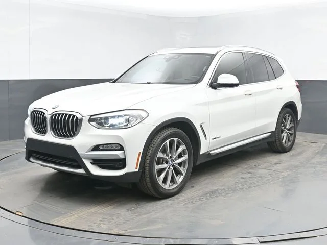 Used 2018 Alpine White BMW xDrive30i image 5