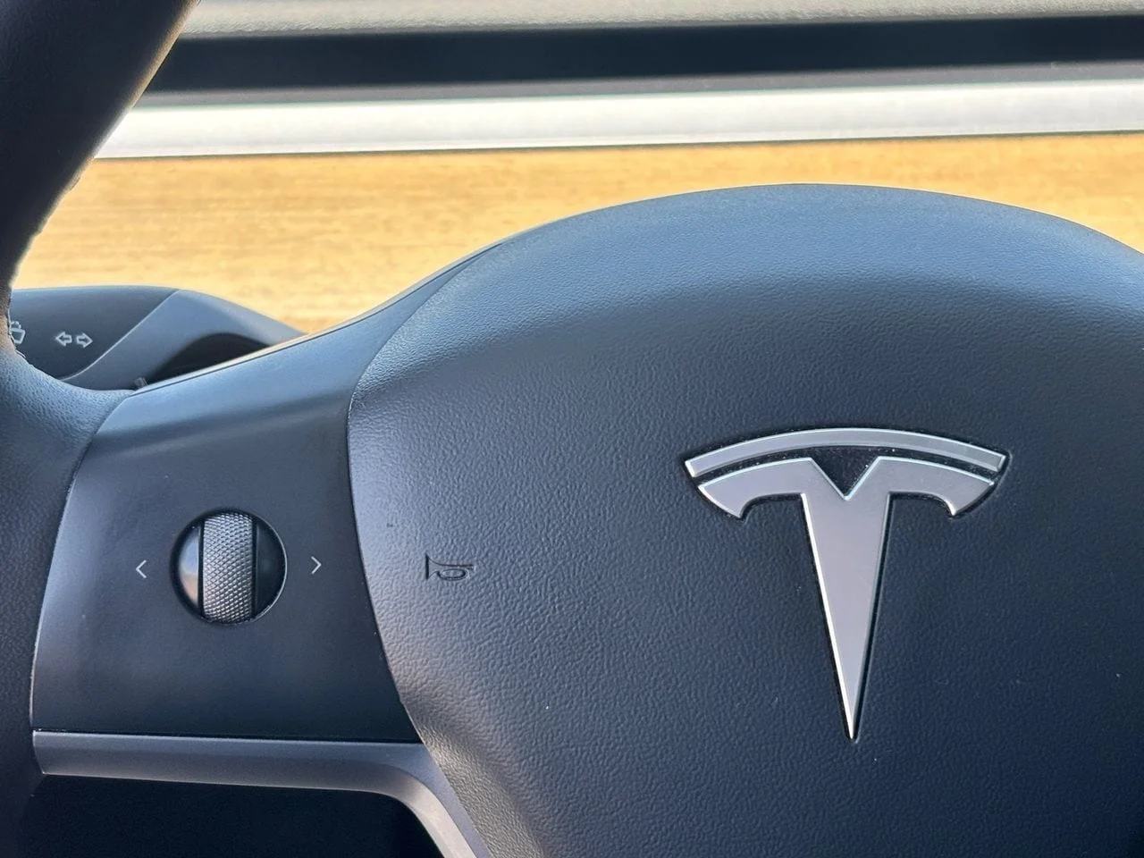2022 Tesla Model Y Long Range - Photo 19