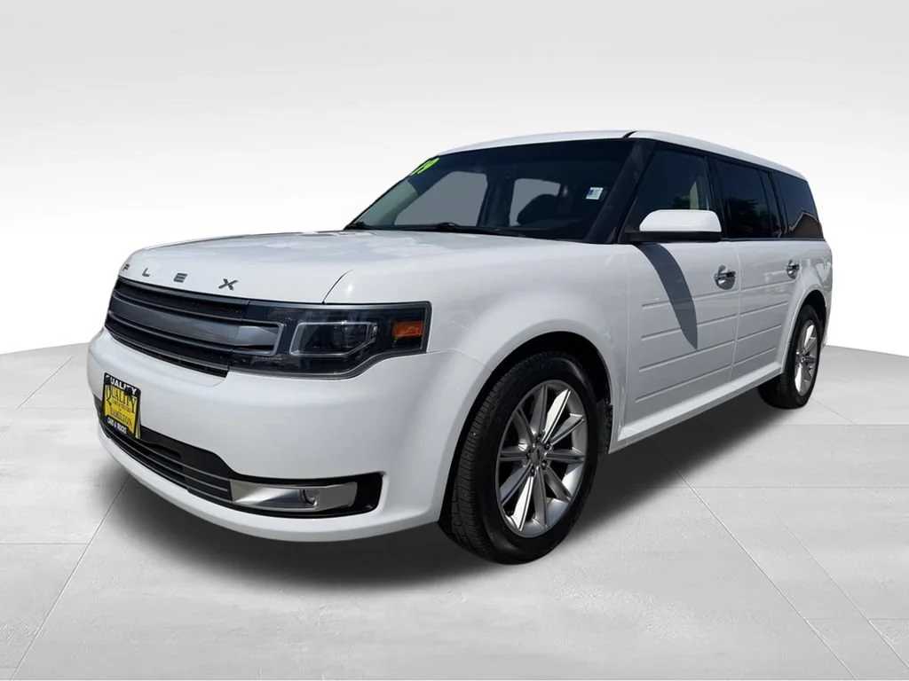 Used 2019 White Ford Limited image 1