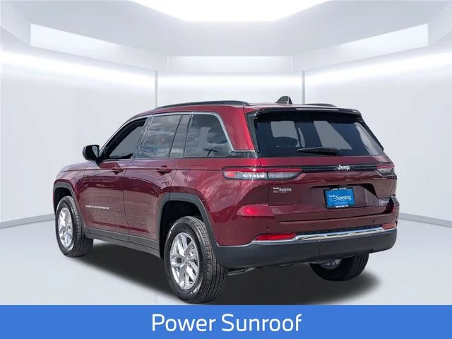 2026 Jeep Grand Cherokee Laredo - Photo 3