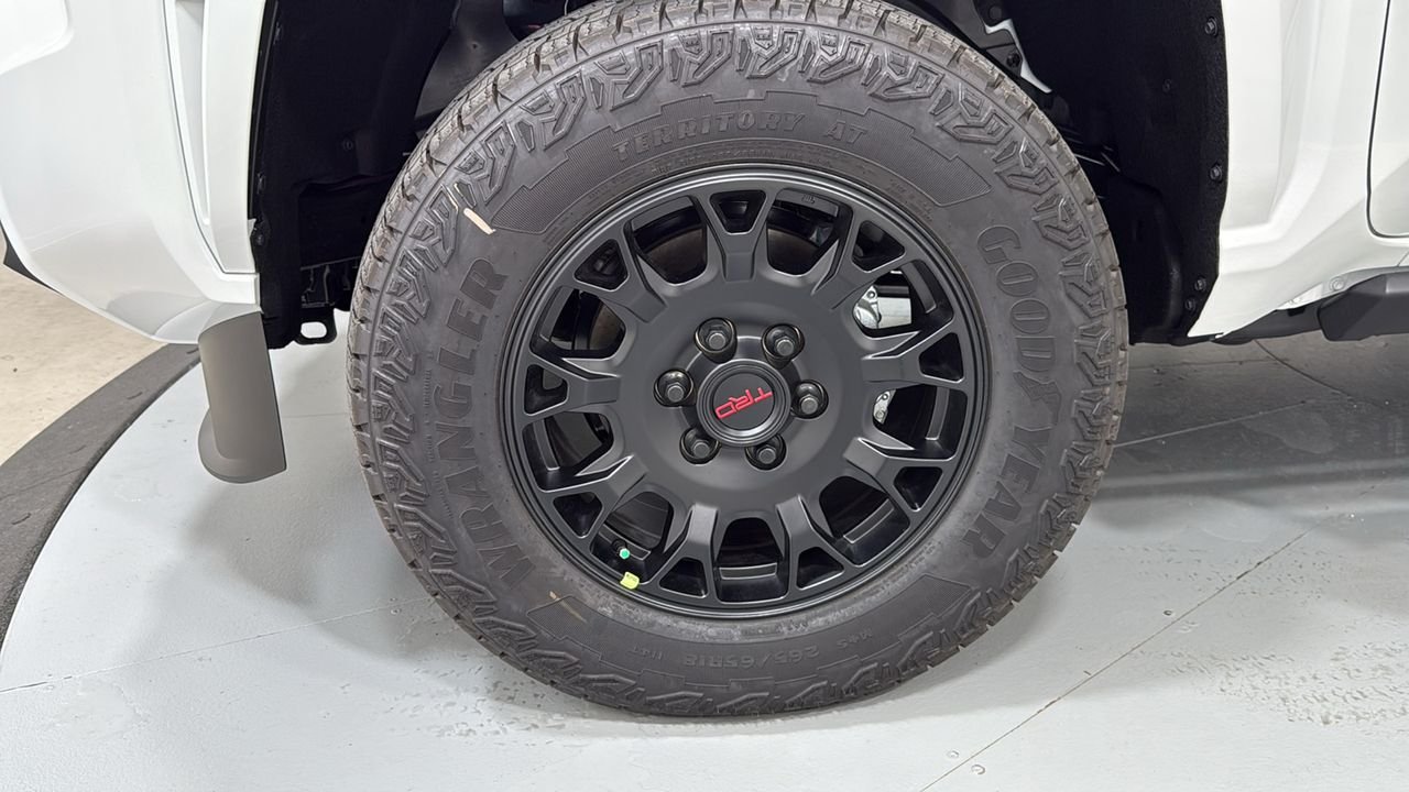 New 2026 Ice Cap Toyota  SR5 image 24