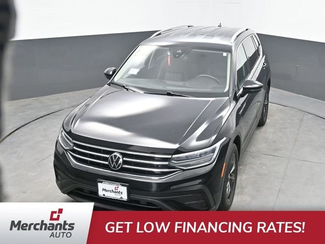 Used 2024 Black Volkswagen 2.0T SE image 33