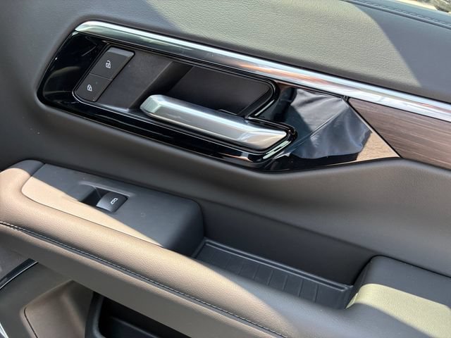 2026 Chevrolet Suburban LS - Photo 14
