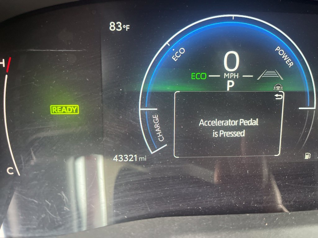 Used 2025 Midnight Black Metallic Toyota SE image 4