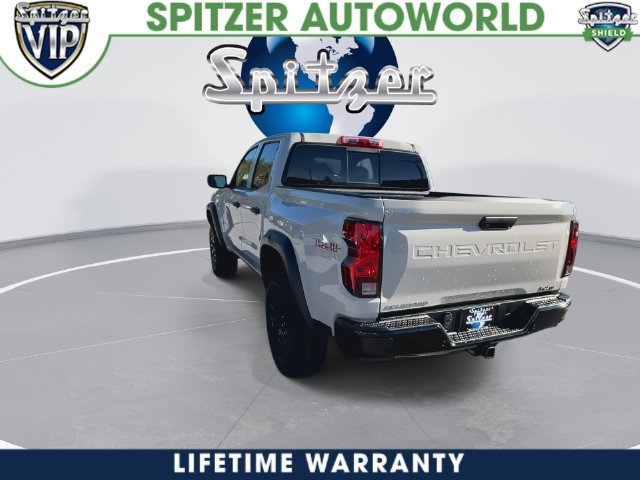 2026 Chevrolet Colorado photo 11 of 41