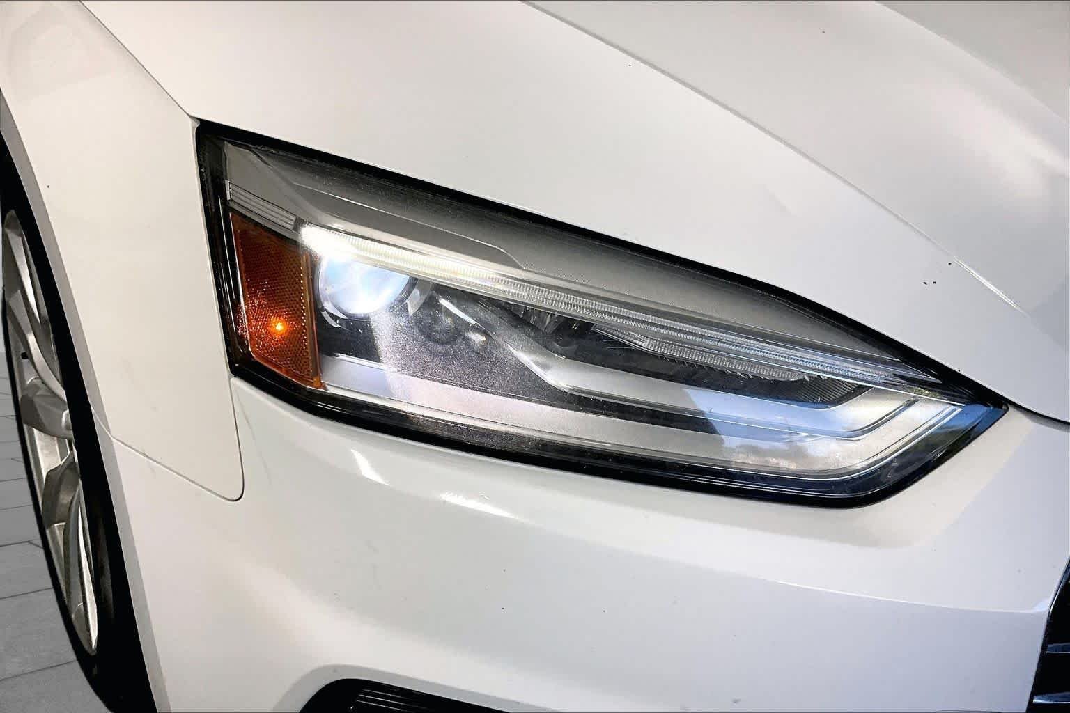 Used 2018 Ibis White Audi Premium image 26
