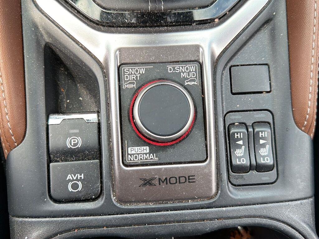 Used 2023 Cascade Green Silica Subaru Touring image 4