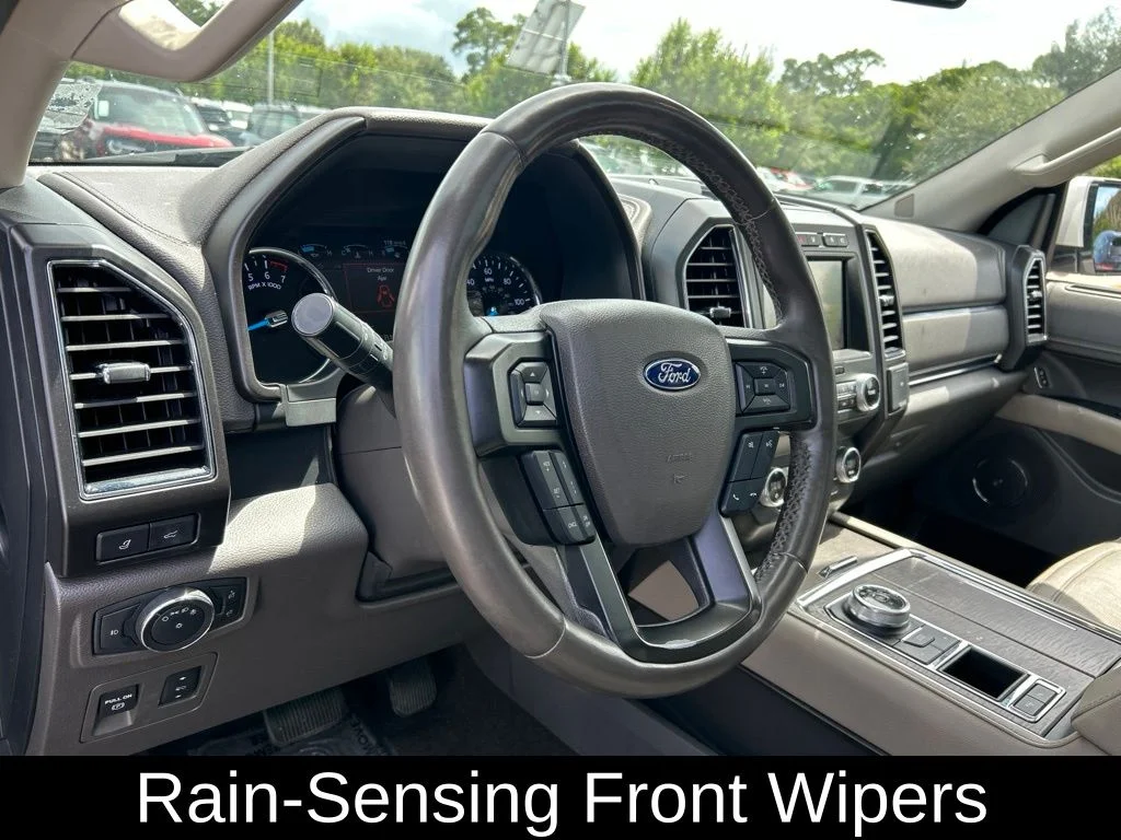 Used 2019 White Platinum Clearcoat Metallic Ford Limited image 22