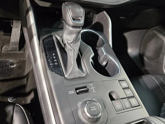 Certified Used 2025 MAGNETIC GRAY MET. Toyota  image 33