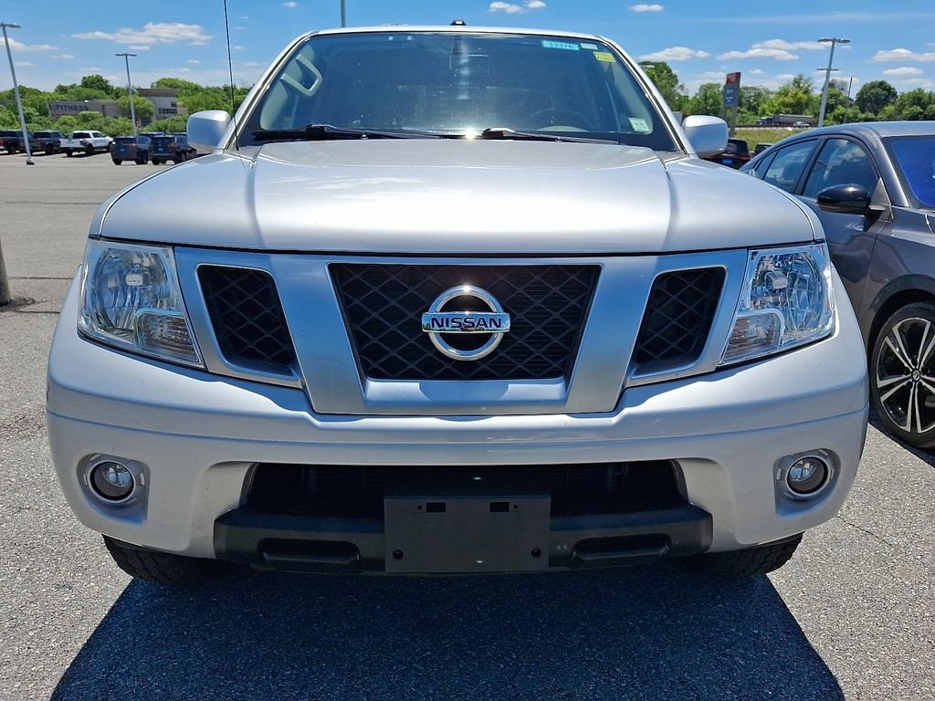 Used 2019 Silver Nissan PRO-4X image 2