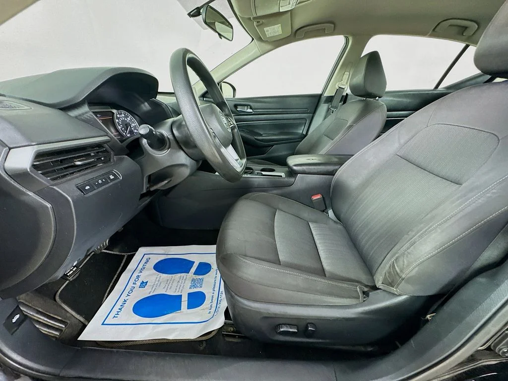 Used 2020 Super Black Clearcoat Nissan 2.5 S image 24