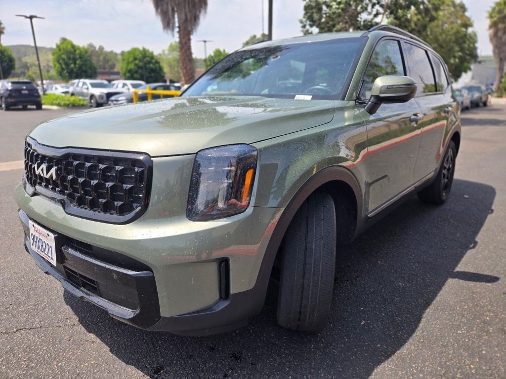 Used 2024 Green Kia EX X-Line image 5