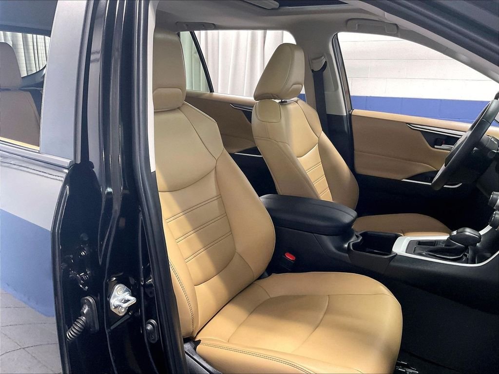 Used 2025 Black Toyota XLE Premium image 11